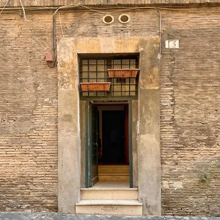 Old - Lungotevere Appartement *